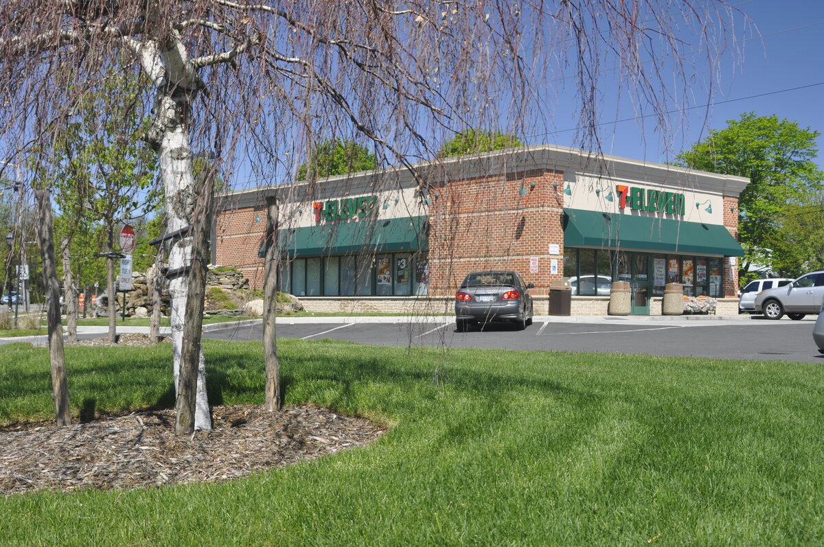 7-Eleven Bay Shore